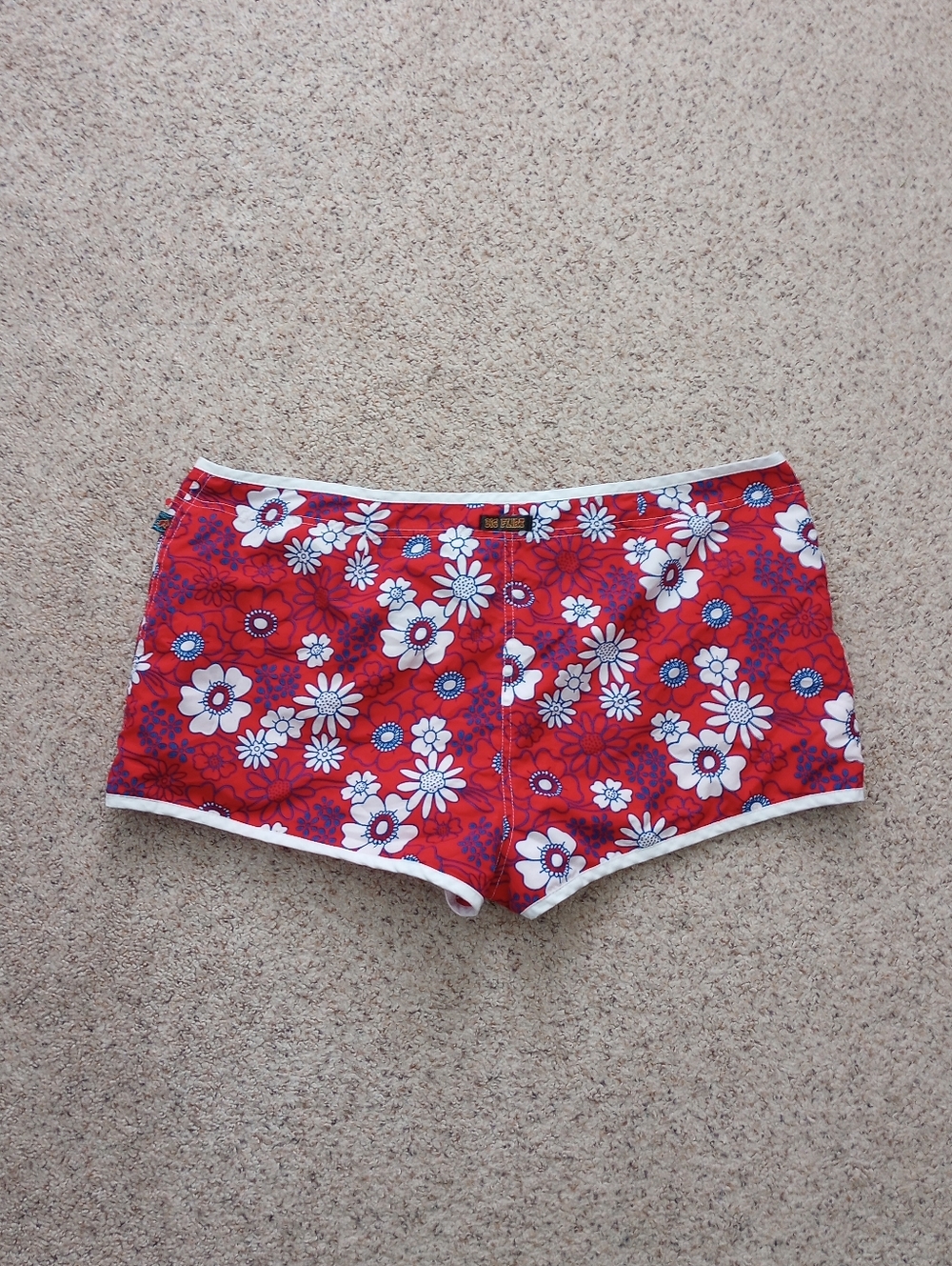 Vintage Big Flirt Hawaiian Reversible Swim Shorts - Picture 2 of 10